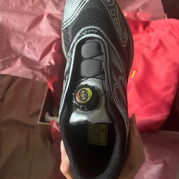 Gucci Ultrapace Sneakers - Picture 7 of 8